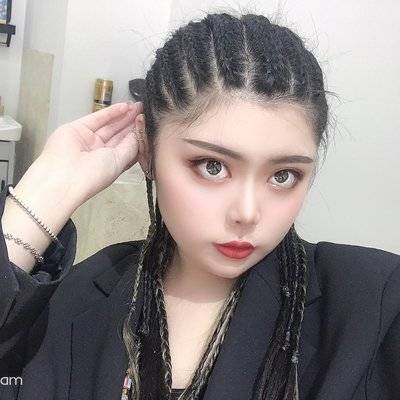 黑白模特
