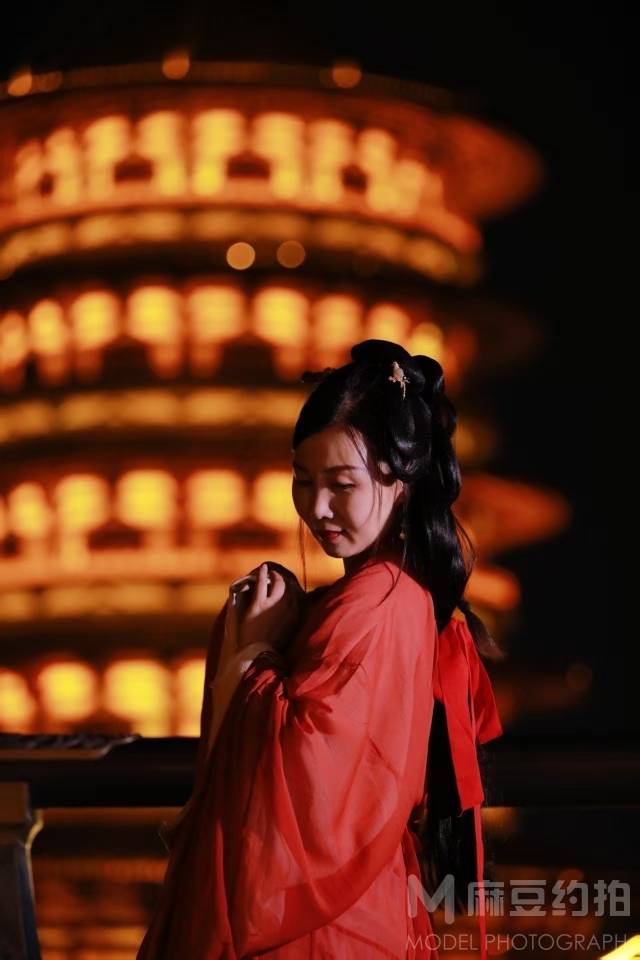 汉服模特
