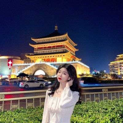 校园模特