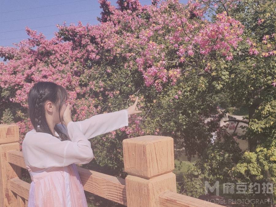 汉服模特