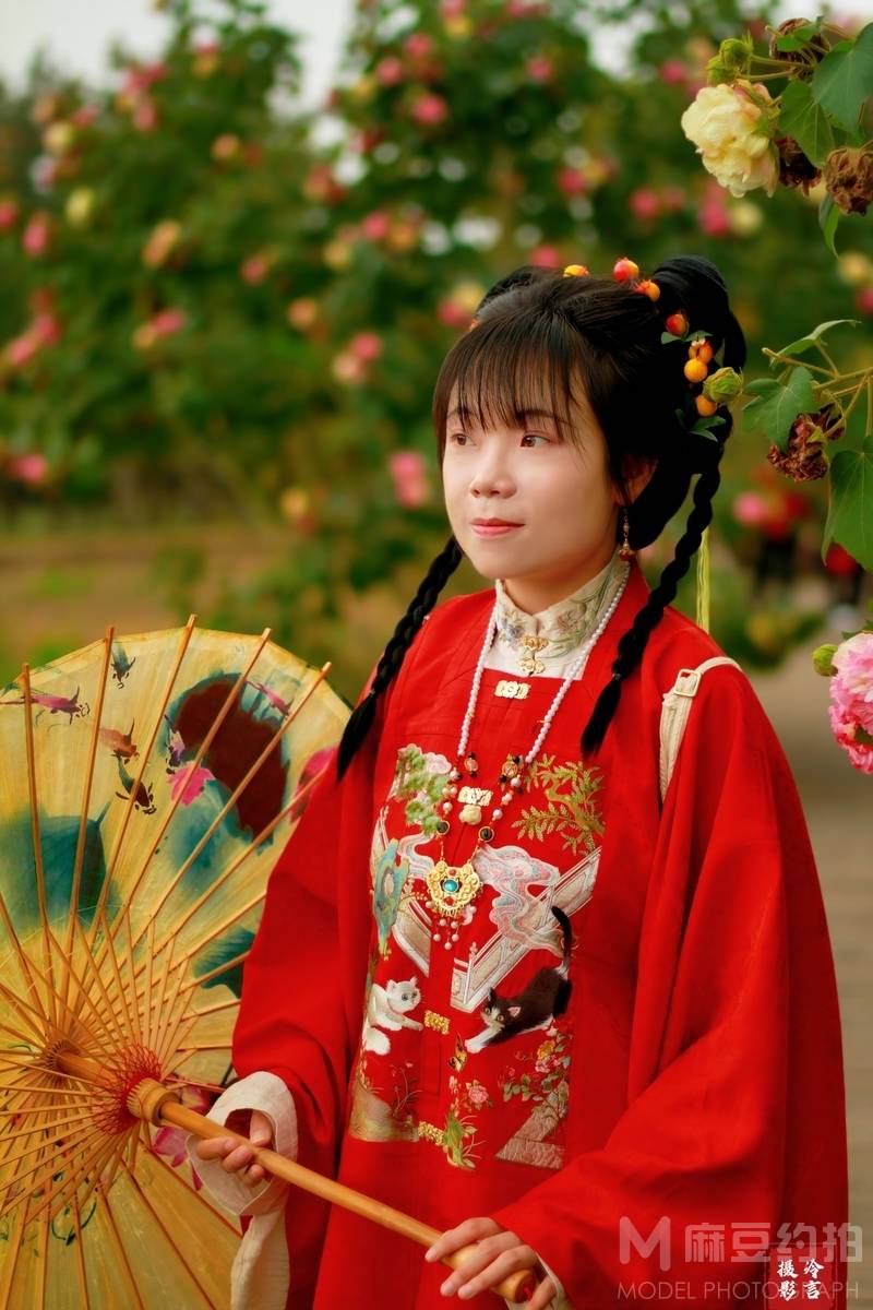 汉服模特
