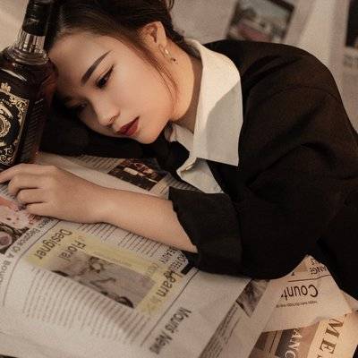 情绪模特