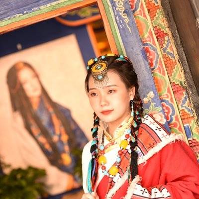 汉服模特