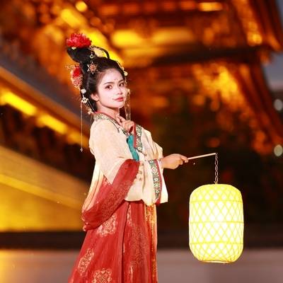 汉服模特