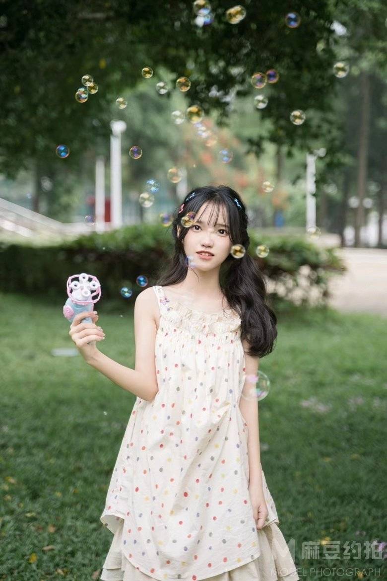 清新模特