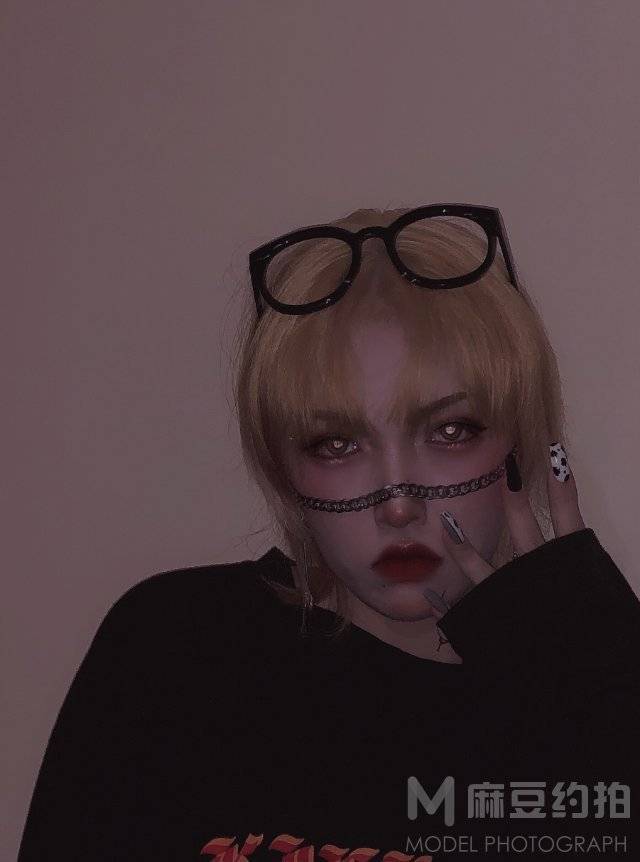 暗黑模特
