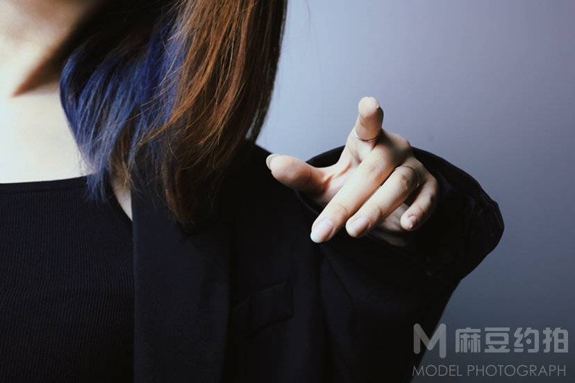 情绪模特