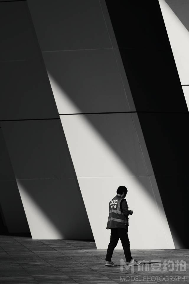 黑白模特