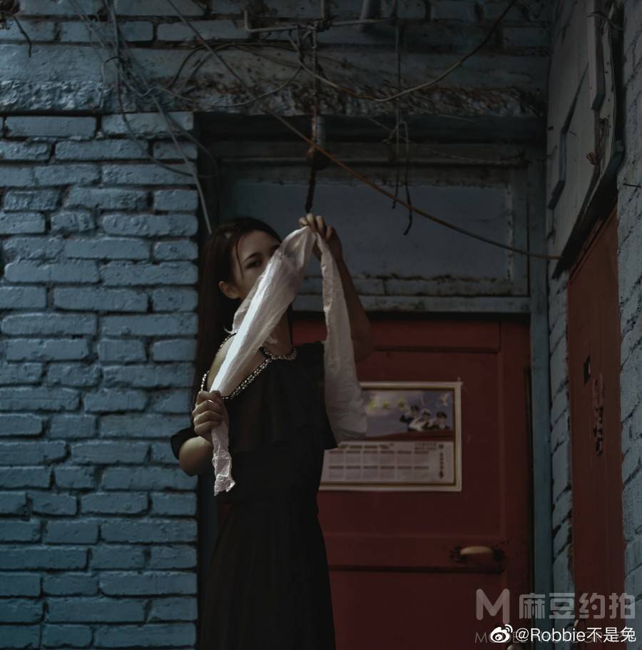 黑白模特