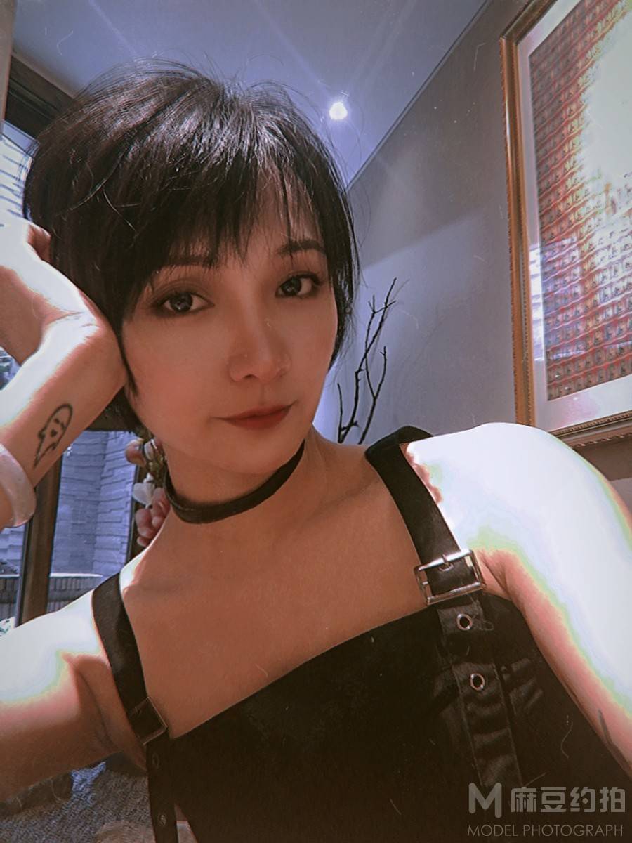 宝丽来模特