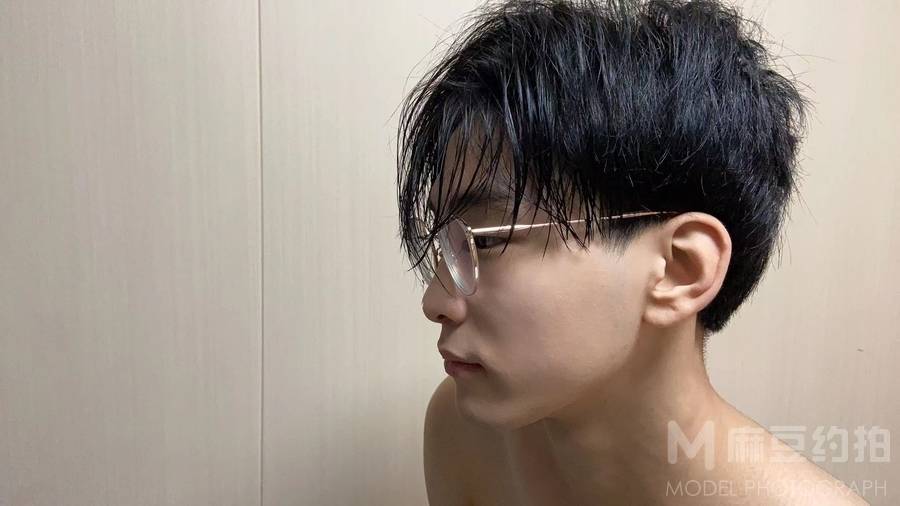 纪实模特