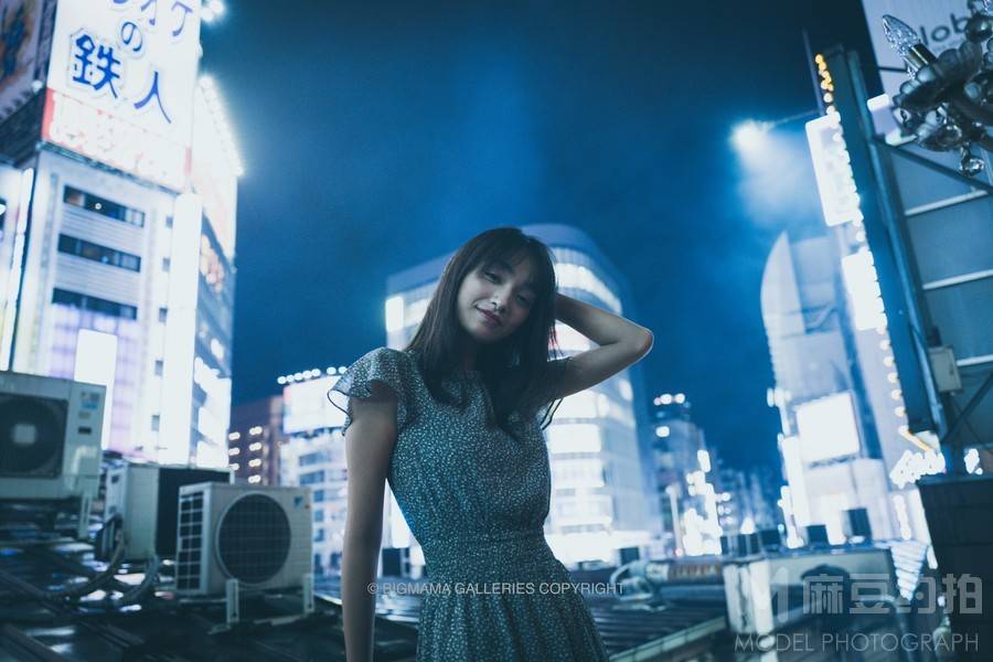 夜景模特