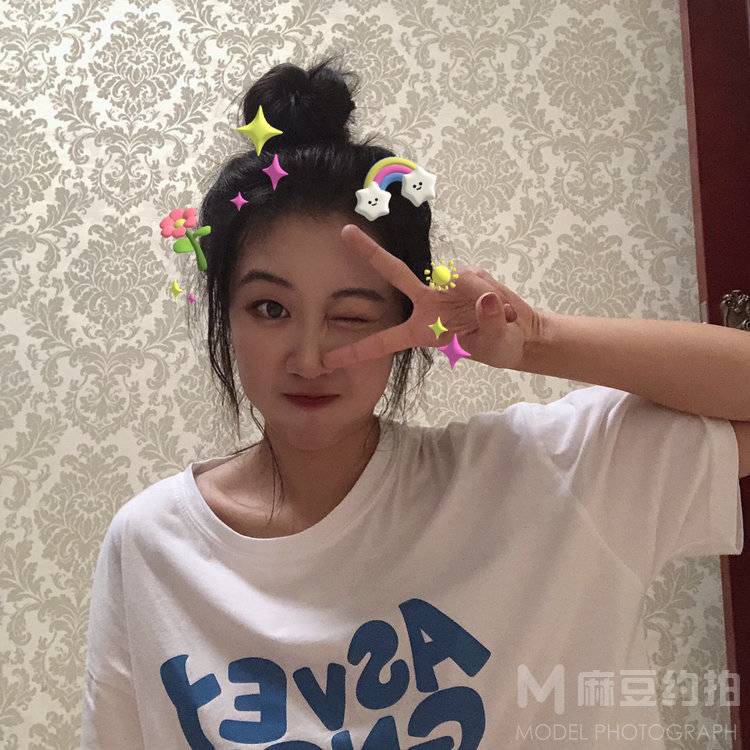 清新模特