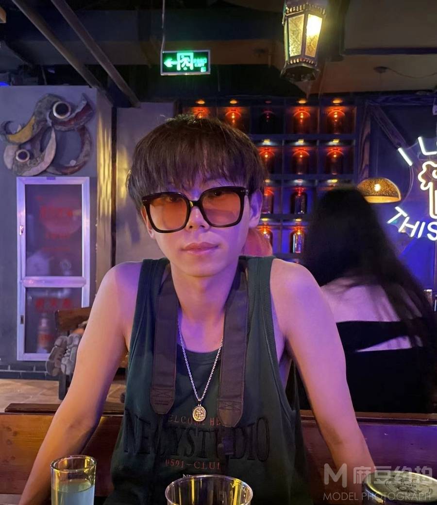 纪实模特