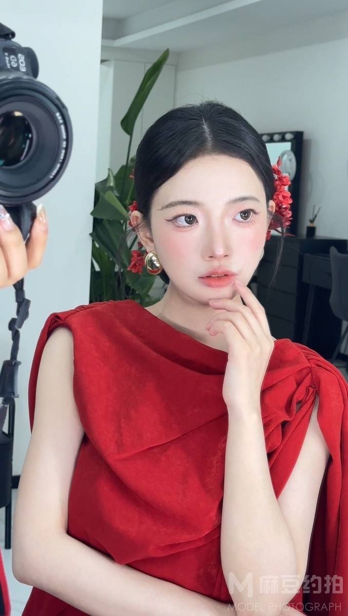妆容模特
