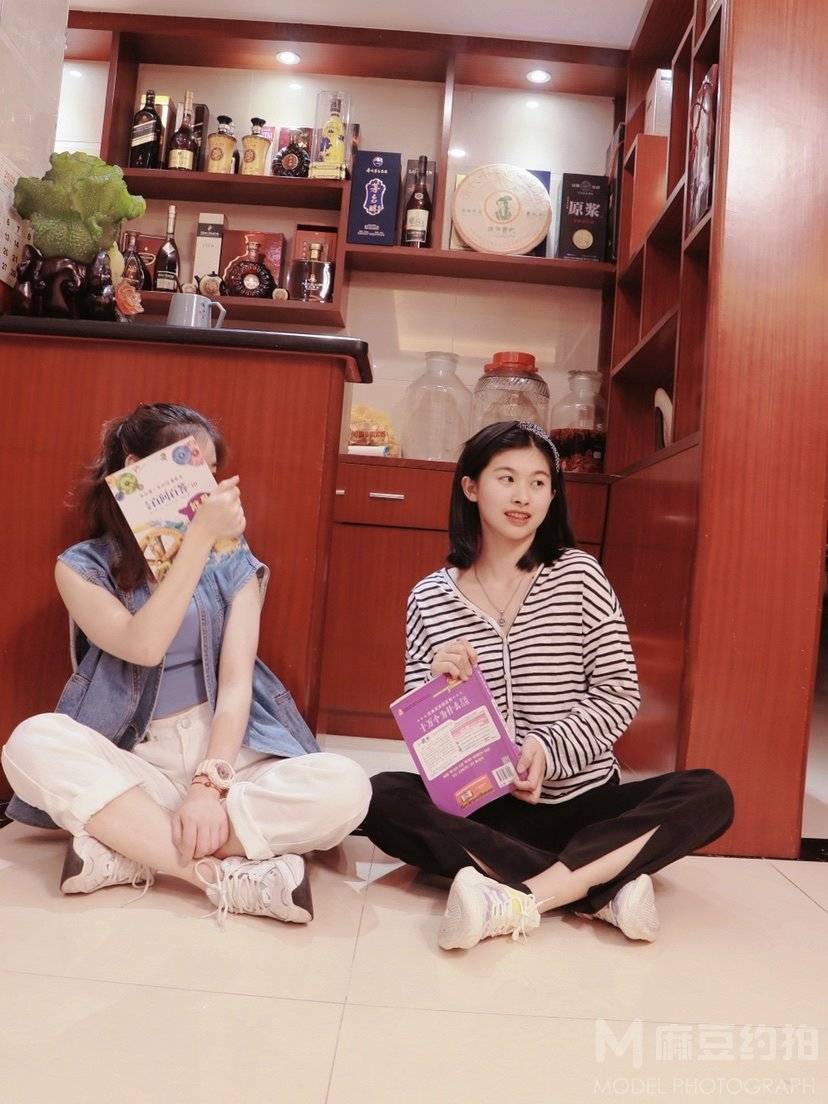胶片模特