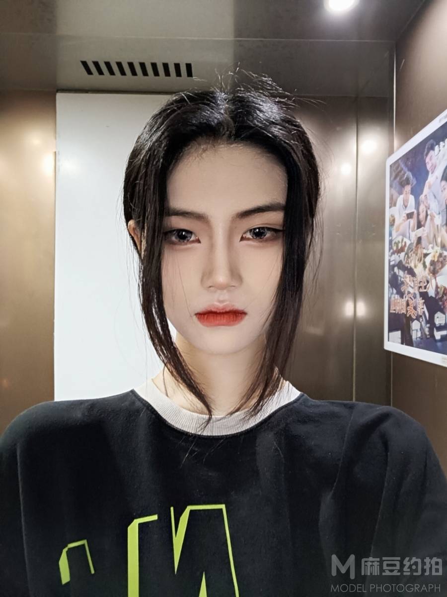 暗黑模特