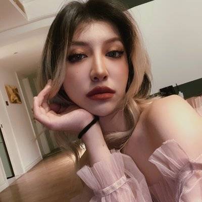 黑白模特