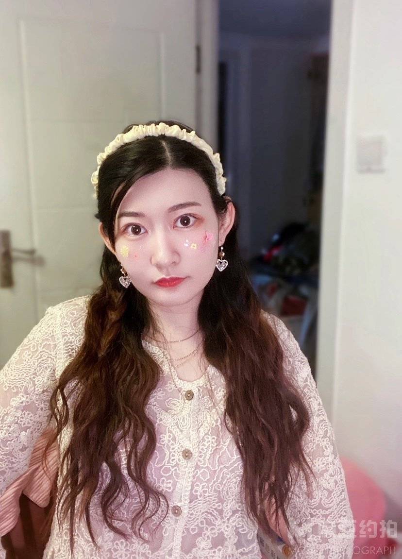 妆容模特