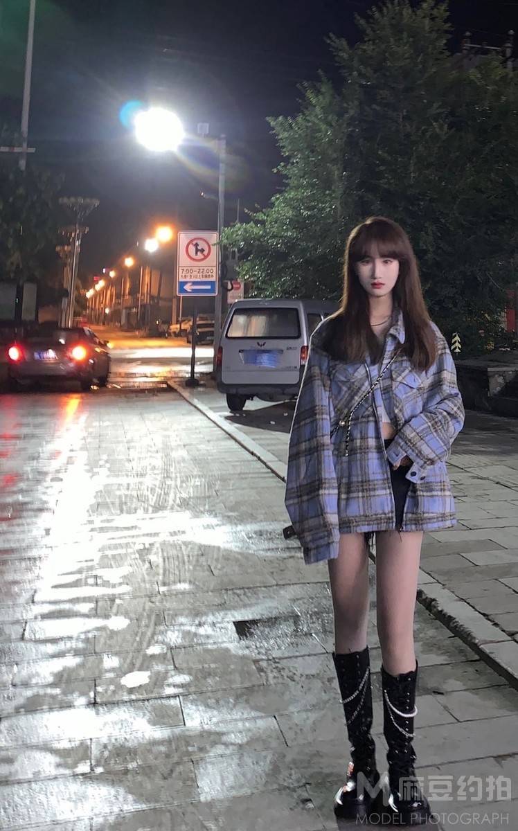 夜景模特