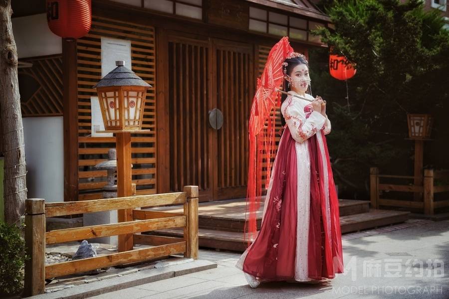 汉服模特