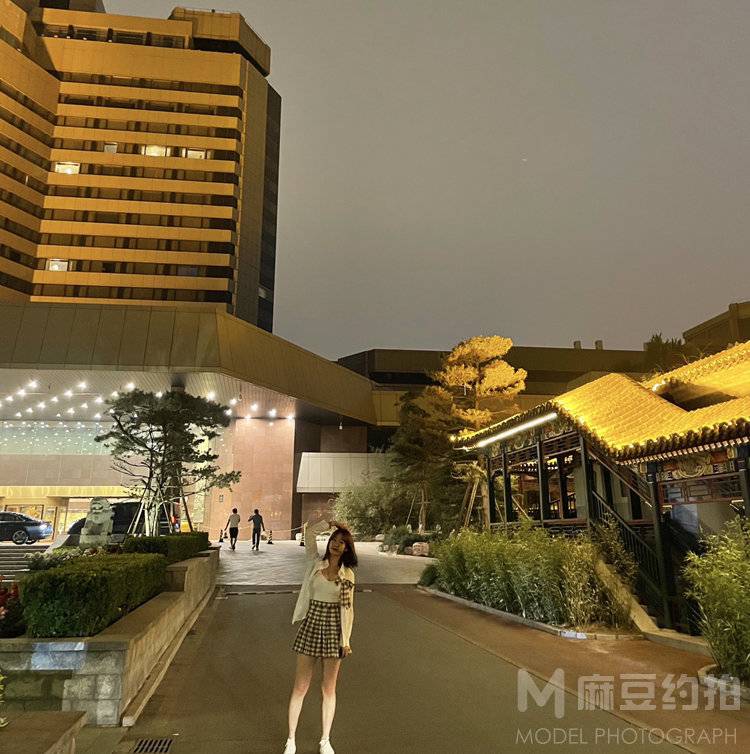 夜景模特