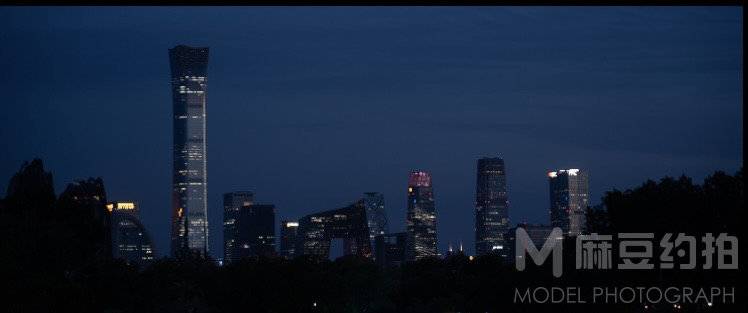 夜景模特