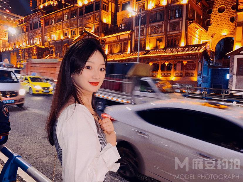 夜景模特