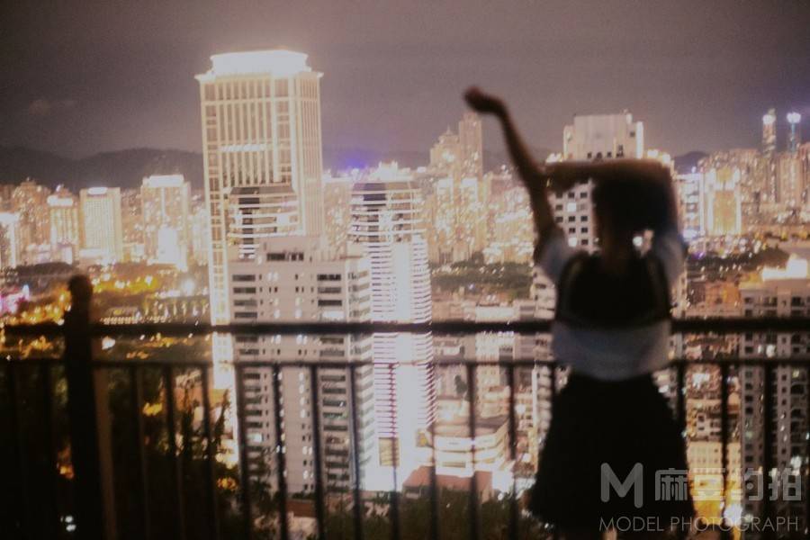 夜景模特