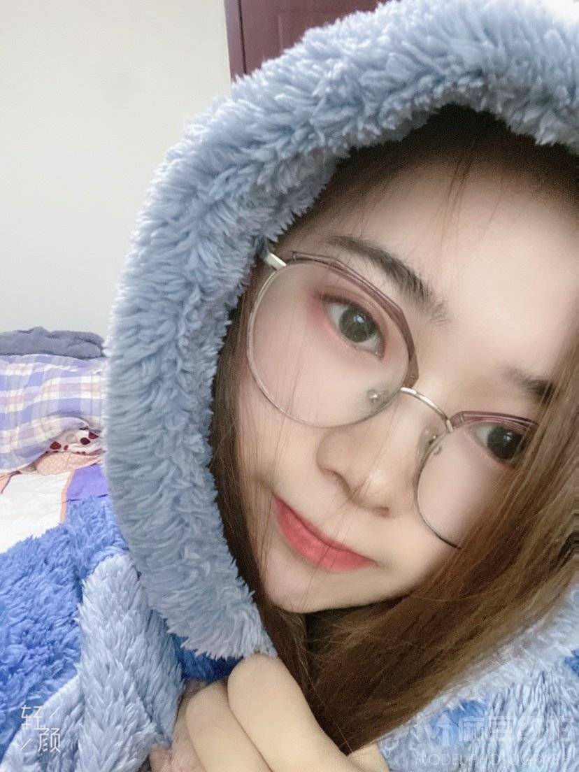 纪实模特