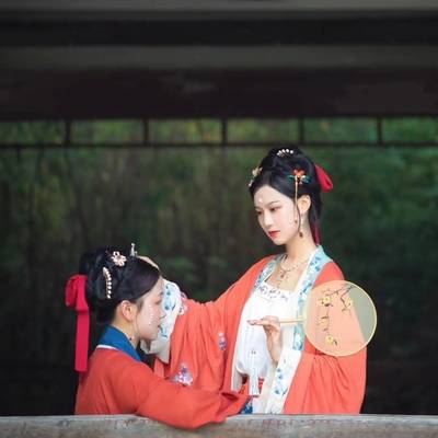 汉服模特