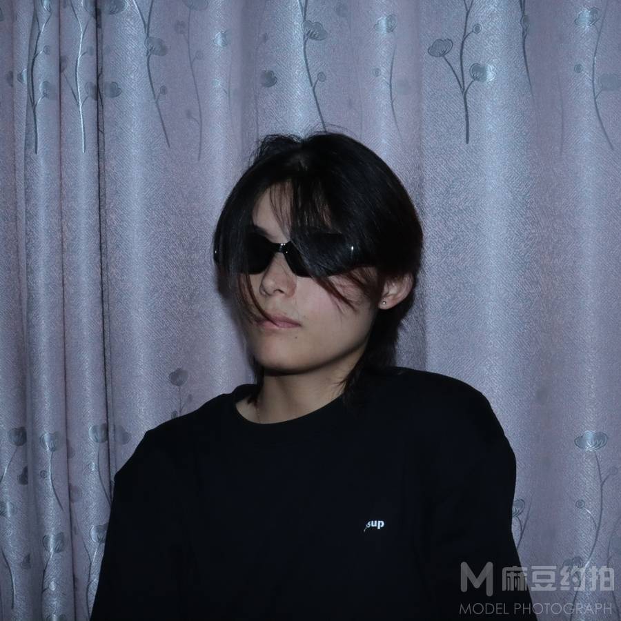胶片模特