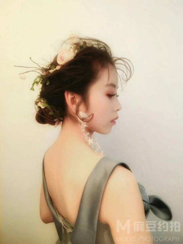 妆容模特