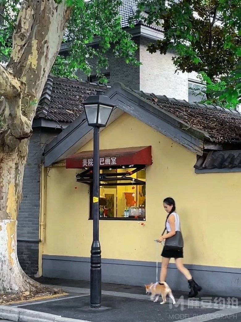 清新模特
