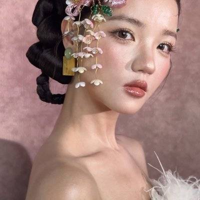 妆容模特