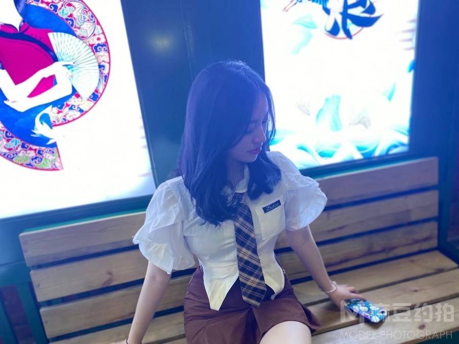 校园模特