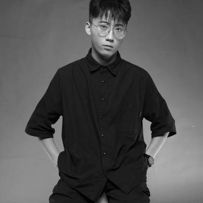 黑白模特