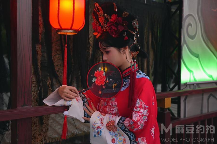 汉服模特