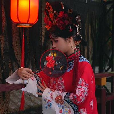 汉服模特