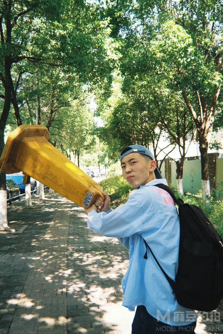 校园模特
