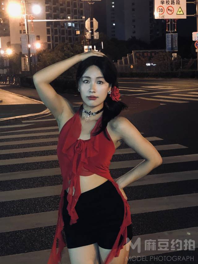 夜景模特