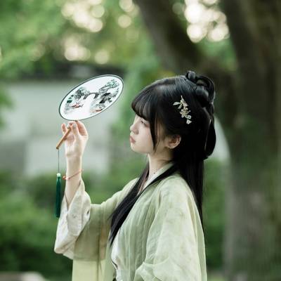 汉服模特