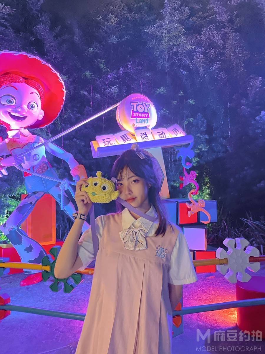 夜景模特