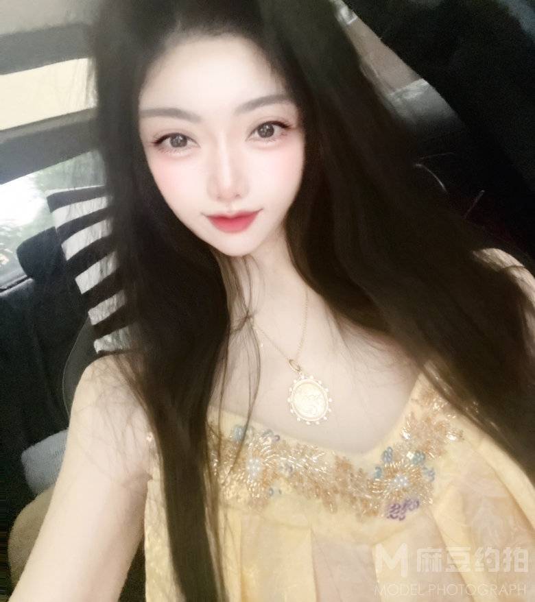纪实模特