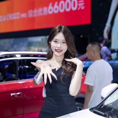 纪实模特