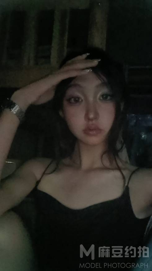 纪实模特