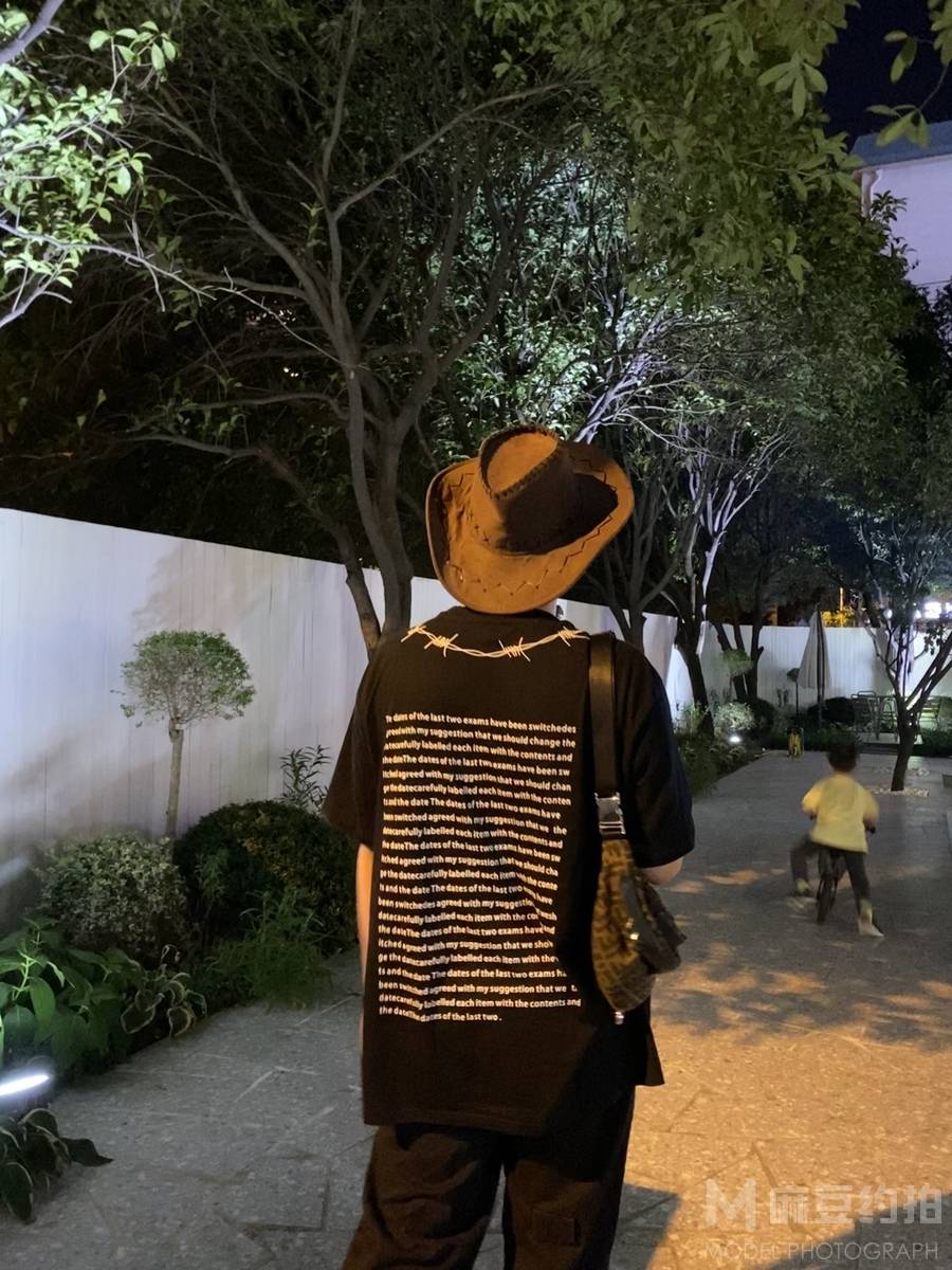 清新模特