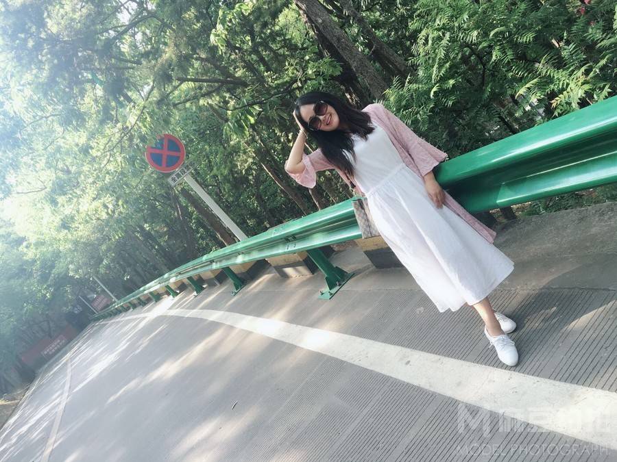 纪实模特