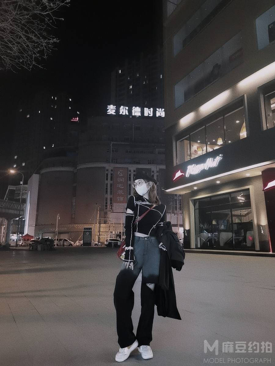 暗黑模特