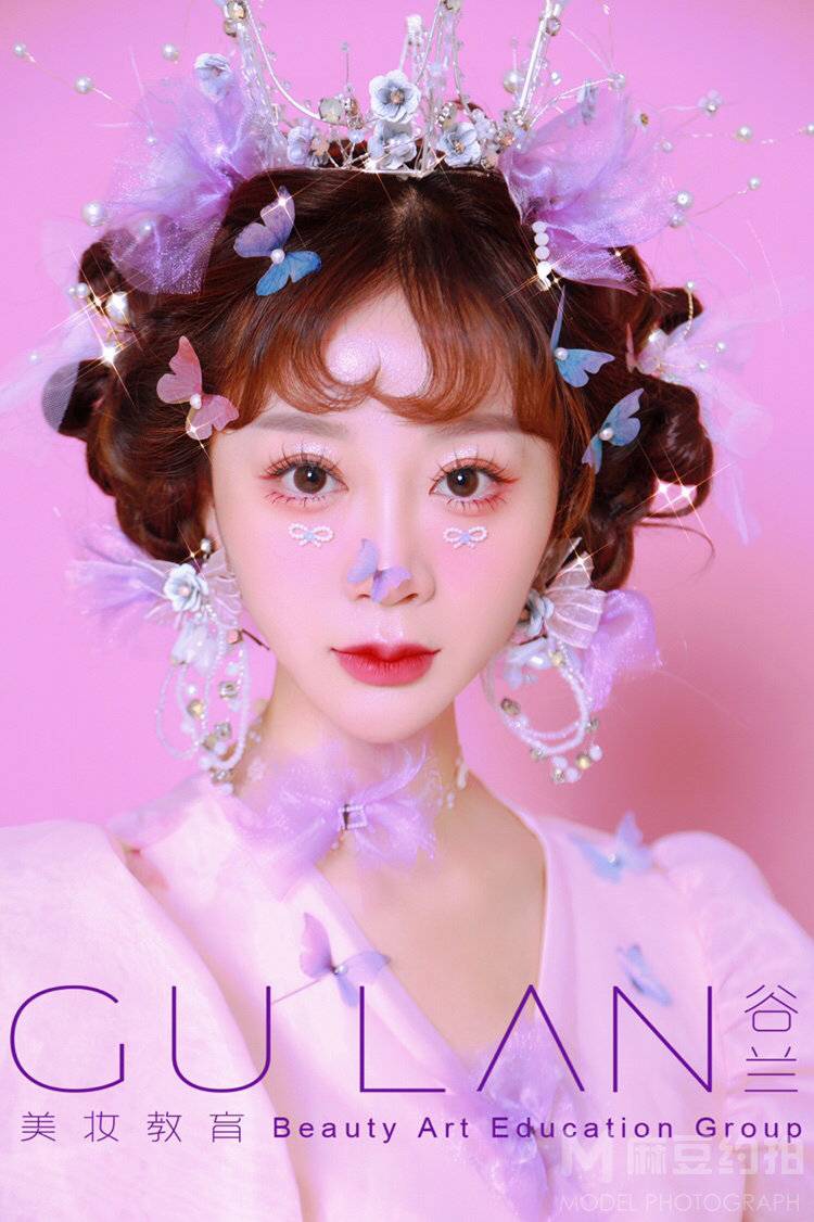 妆容模特
